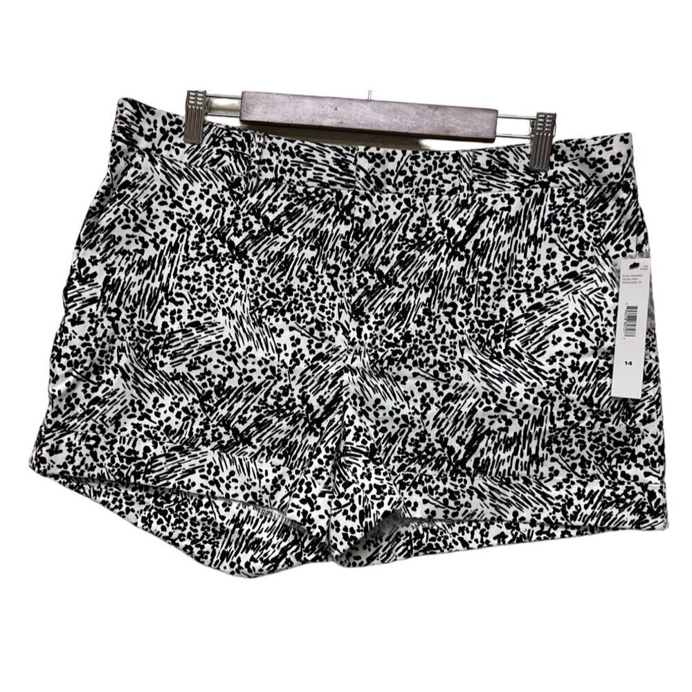 NEW! DKNY Black Ivory White Leopard Animal Print Shorts Women's Size 14